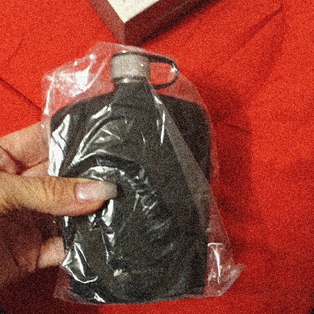 Nuance Black Hip Flask - Picture 2 of 4